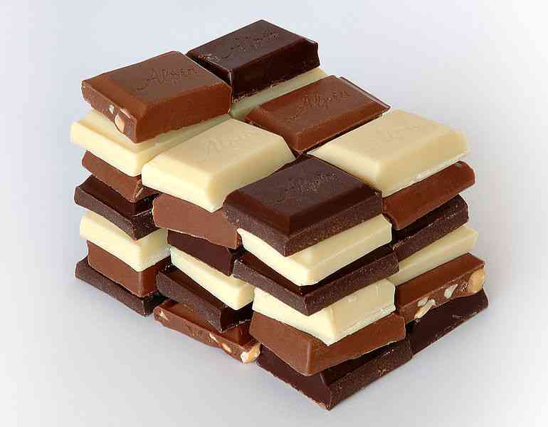 770px-chocolate