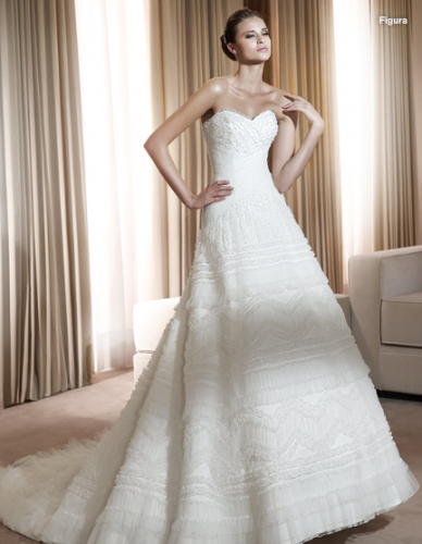 Modelo Figura Pronovias 2011