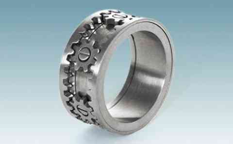 Una alianza con engranajes Una alianza con engranajes